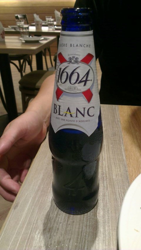 1664白啤酒