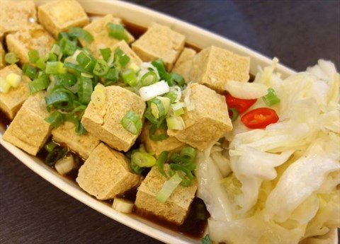 喆发乐乐锅 百来元的平价锅物 饮品冰品无限供应 cp值颇高