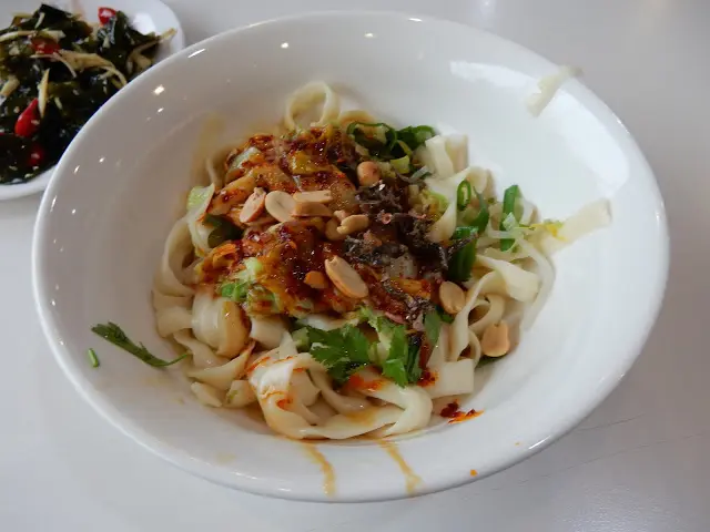 restaurant taoyuan zhongli city 十三张红油炒手 ph