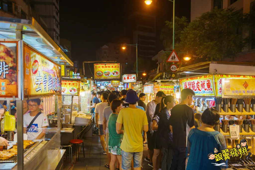 台北捷运双连站美食》宁夏夜市美食逛街大家都爱这样吃知高饭